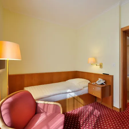Elite Hotel 3*