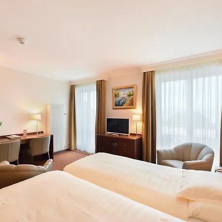 Elite Hotel 3*
